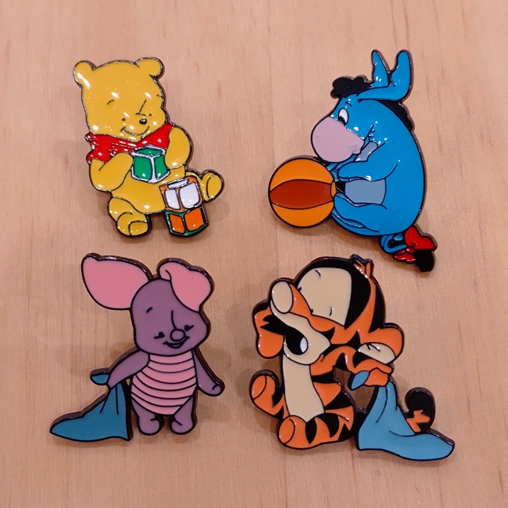 🆕 Winnie The Pooh Tigger Eeyore Piglet Enamel Pin Brooch Set